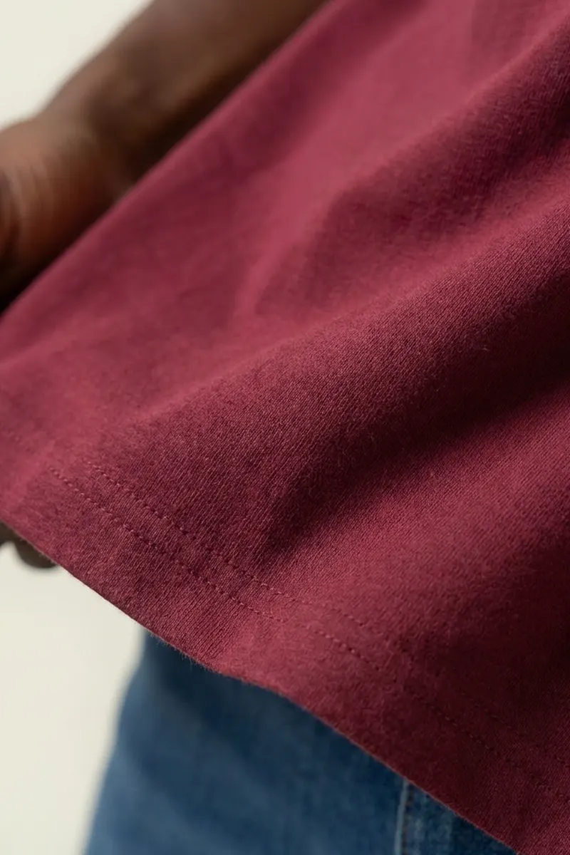 Camiseta Premium Bordô