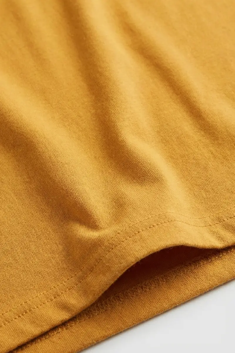 Camiseta Premium Mostarda